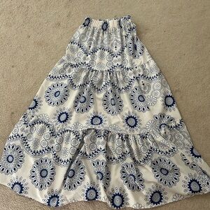 Adorable Maxi skirt